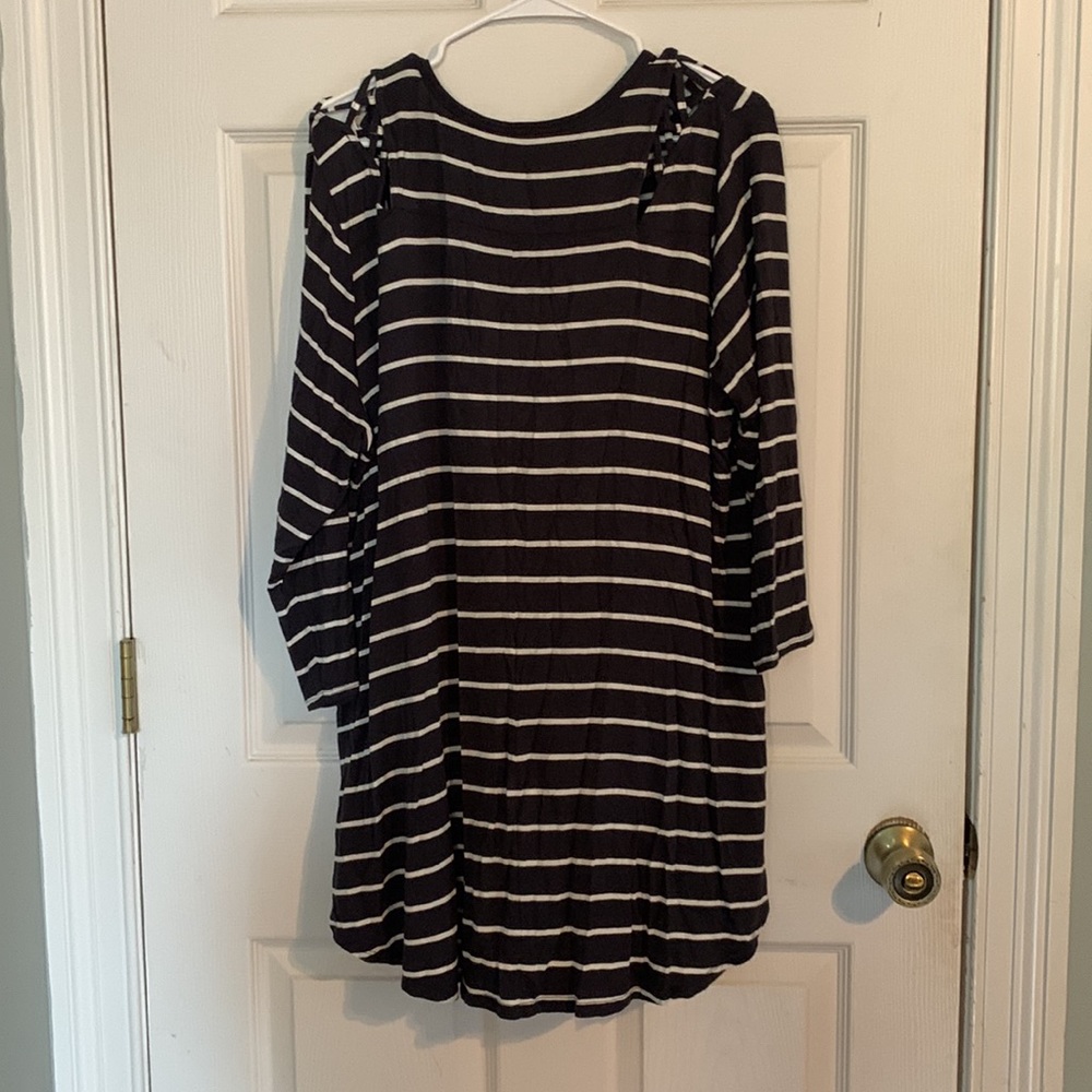 Maurice’s Tunic - Picture 3 of 3